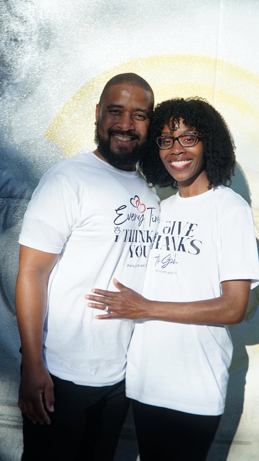 Give Thanks to God T-Shirt Set